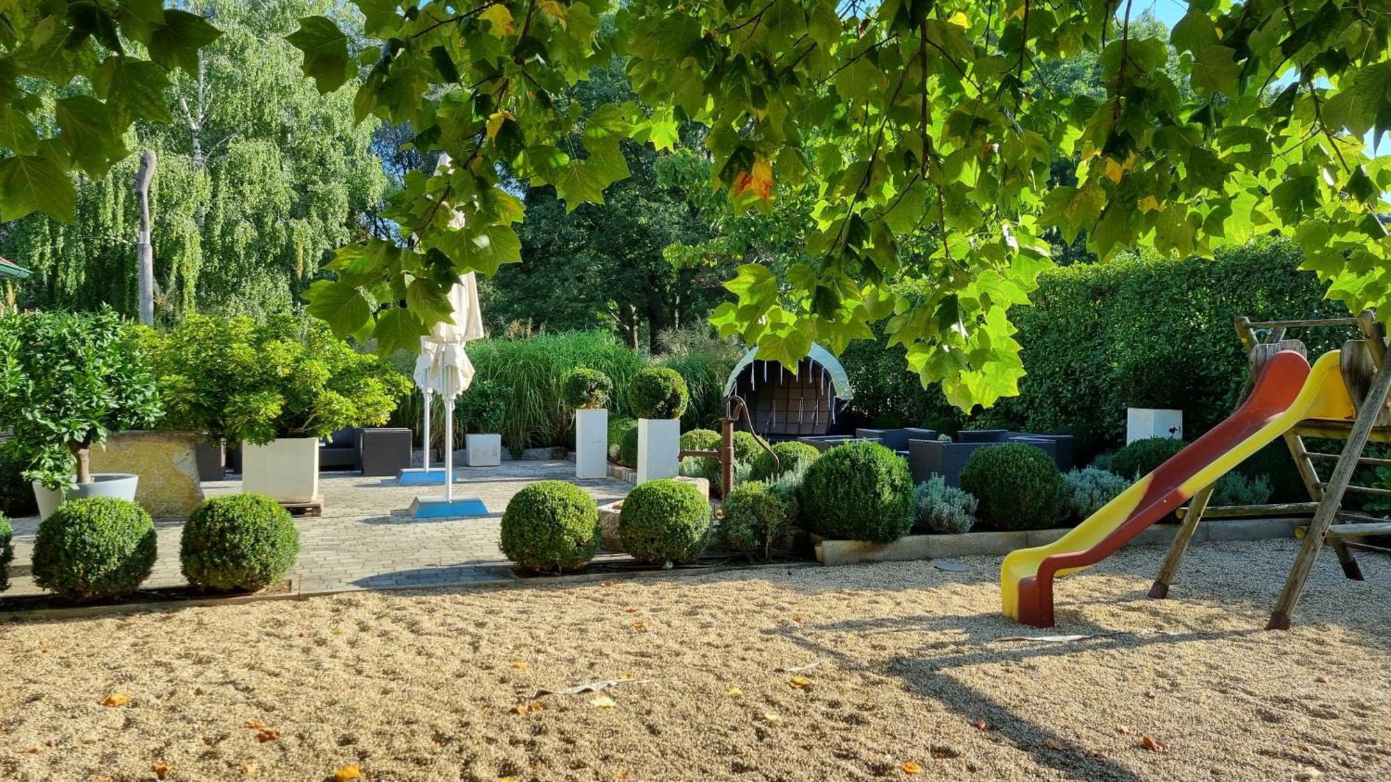 Birkenhof Gols - B & B - Wohlfuehl Hotel Mit Wochenend-Restaurant Luaran gambar